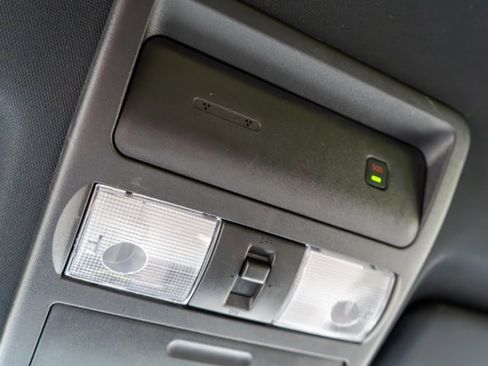 Used 2022 Nissan Frontier PRO-4X w/ Technology Package image 31