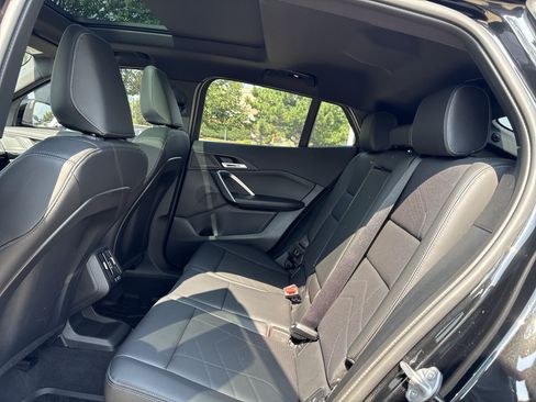 Used 2025 BMW X2 xDrive28i AWD/4WD image 13