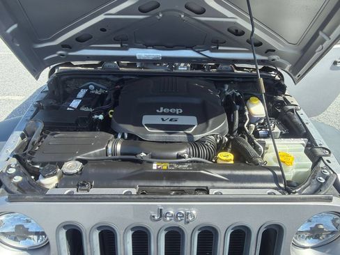 Used 2017 Jeep Wrangler Unlimited Sport w/ Quick Order Package 24S AWD/4WD image 26