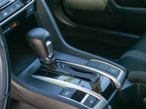 Used 2018 Honda Civic EX-T image 19