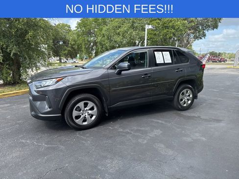 Used 2022 Toyota RAV4 LE FWD image 5