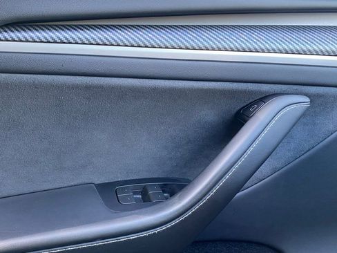 Used 2024 Tesla Model Y Long Range image 30