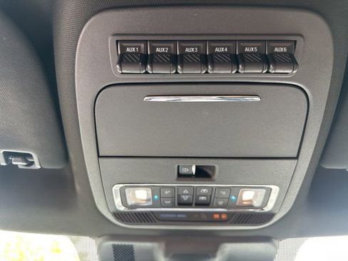 Used 2024 Ford F350 Platinum w/ Tremor Off-Road Package AWD/4WD image 22