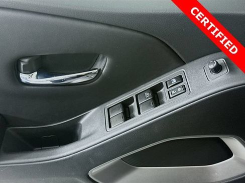 Used 2025 Nissan Frontier SV RWD image 18