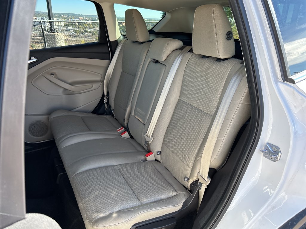 Used 2017 Ford Escape SE w/ Equipment Group 201A AWD/4WD image 18