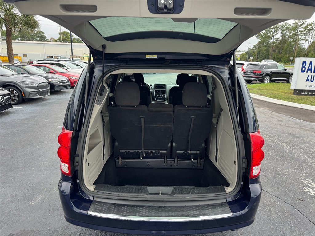 Used 2012 Dodge Grand Caravan SXT FWD image 20