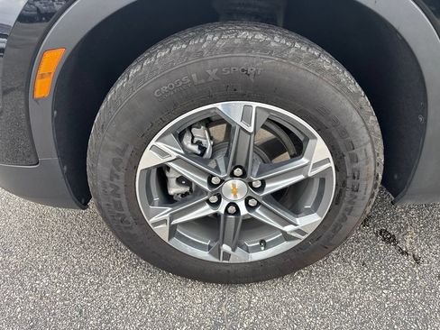 Used 2025 Chevrolet Blazer LT AWD/4WD image 15