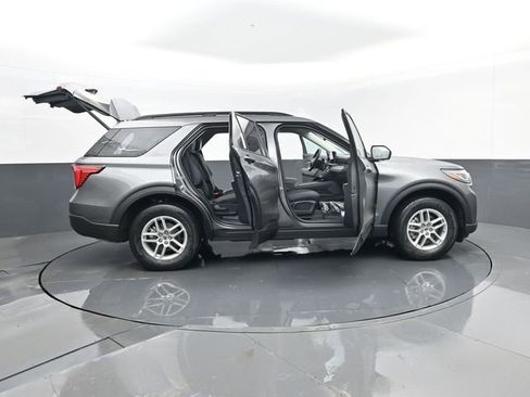 New 2026 Ford Explorer Active image 30