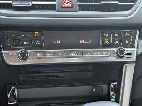 Used 2025 Kia Seltos SX w/ SX Sunroof Package image 26