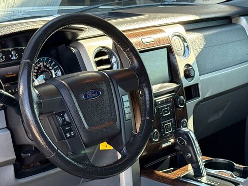 Used 2013 Ford F150 Lariat w/ Mid Equipment Group image 19