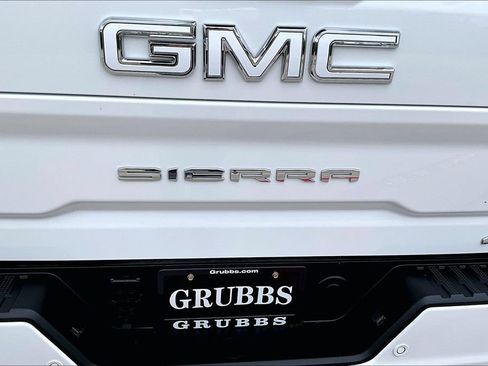 Used 2025 GMC Sierra 2500 AT4 AWD/4WD image 43