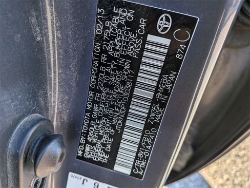 Used 2013 Toyota Prius Plug-In Hybrid image 28