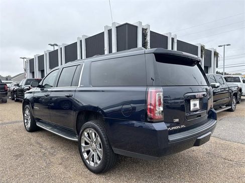 Used 2019 GMC Yukon XL SLT w/ Open Road Package image 9