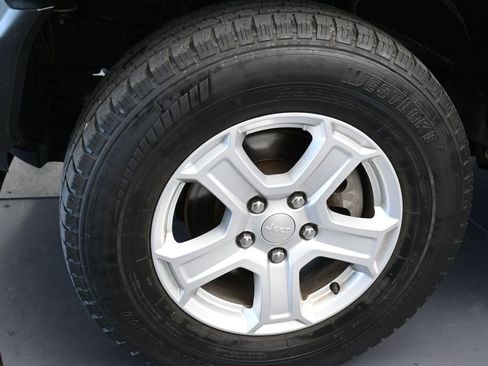 Used 2020 Jeep Wrangler Unlimited Sport S image 32