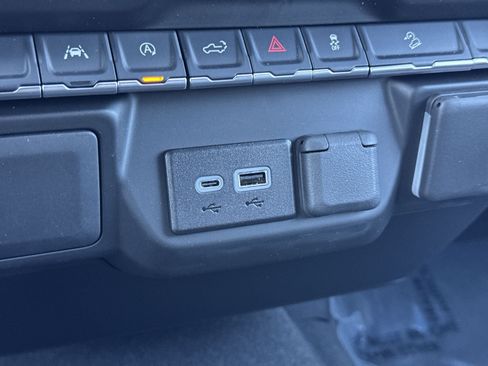 New 2026 Chevrolet Silverado 1500 Custom Trail Boss w/ LPO, Dark Essentials Package AWD/4WD image 42