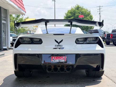 Used 2019 Chevrolet Corvette ZR1 w/ ZTK Track Performance Package RWD image 11