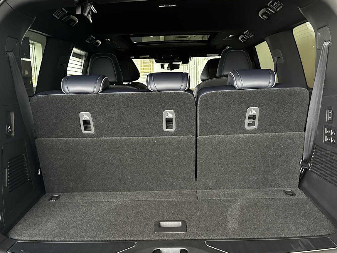 New 2027 INFINITI QX80 Sensory AWD/4WD image 10