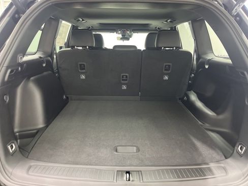 New 2025 Jeep Grand Cherokee Altitude image 25