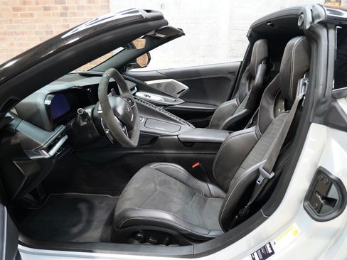 Used 2021 Chevrolet Corvette Stingray Preferred Cpe w/ 2LT image 46