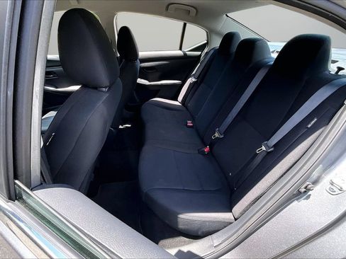 Used 2024 Nissan Sentra S FWD image 20
