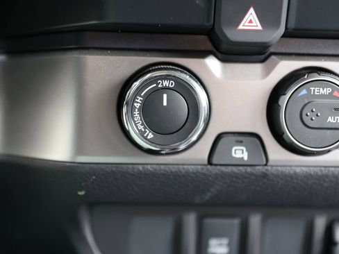 Used 2021 Toyota Tacoma SR5 image 29