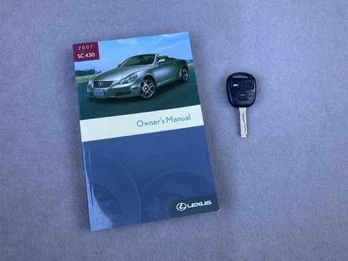 Used 2007 Lexus SC 430 Convertible RWD image 34