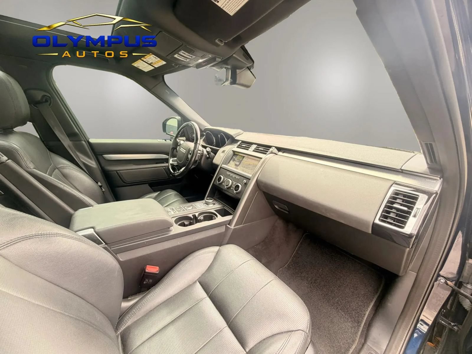 Used 2020 Land Rover Discovery Landmark AWD/4WD image 28