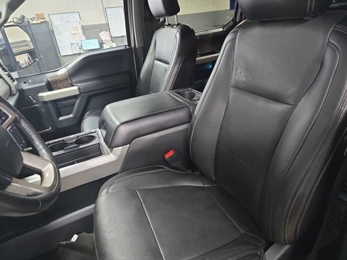 Used 2018 Ford F250 Lariat w/ Lariat Ultimate Package AWD/4WD image 18