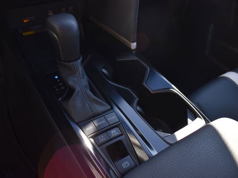 Certified 2025 Toyota Camry SE w/ Convenience Package image 13