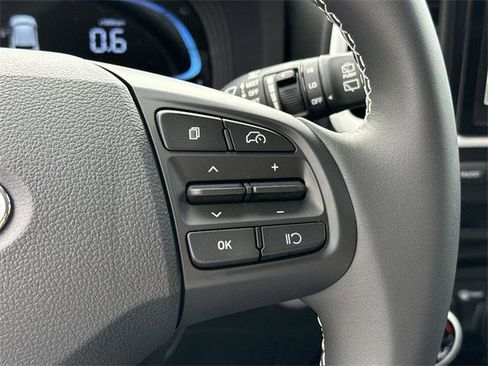 New 2025 Hyundai Venue Limited image 22