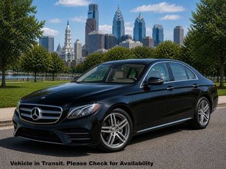 Used 2016 Mercedes-Benz E 400 4MATIC Sedan video 1