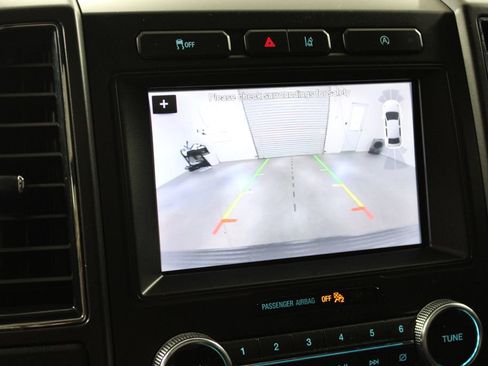 Used 2019 Ford Expedition Limited w/ Equipment Group 301A RWD image 58