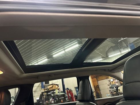 Used 2018 Jeep Cherokee High Altitude w/ Luxury Group image 42