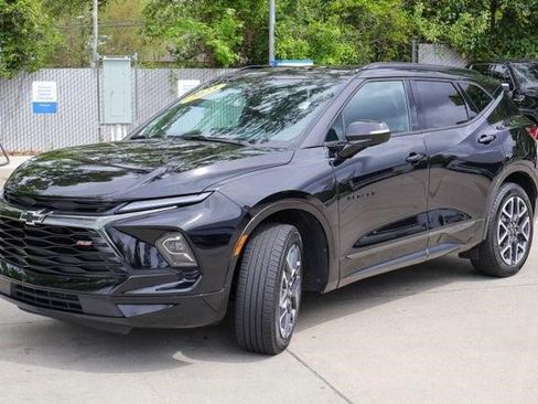 Certified 2025 Chevrolet Blazer RS FWD image 26