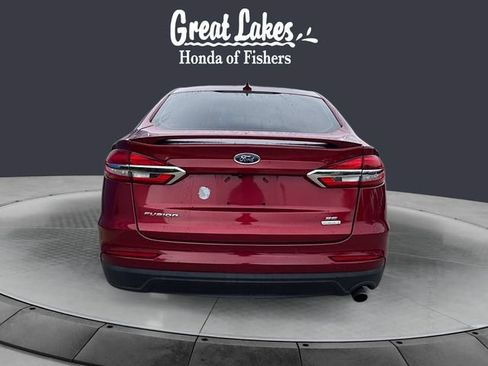 Used 2019 Ford Fusion SE w/ Equipment Group 151A FWD image 4