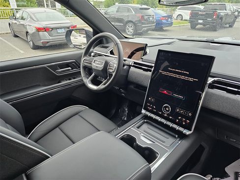 New 2026 GMC Sierra EV Elevation image 3