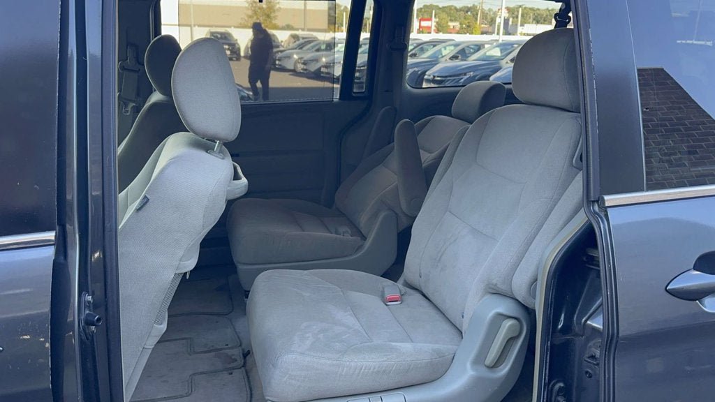 Used 2005 Honda Odyssey EX image 11