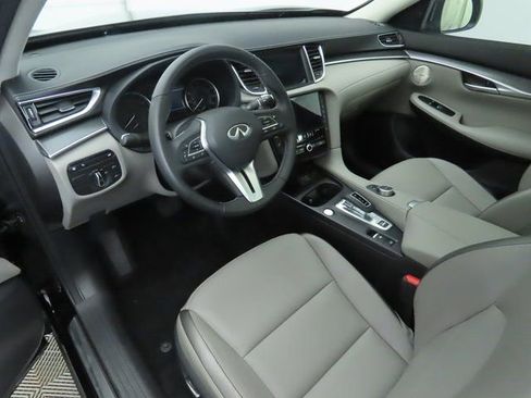 Used 2025 INFINITI QX50 Luxe AWD/4WD image 9