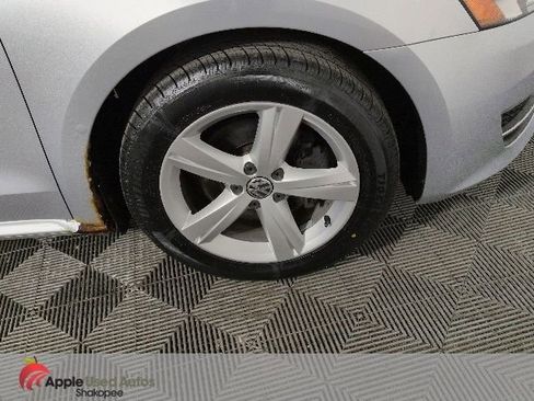 Used 2013 Volkswagen Passat 2.5 SE FWD image 36