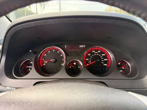 Used 2012 GMC Acadia SLE FWD image 16