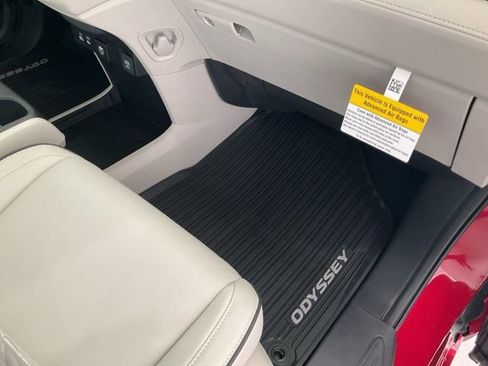 New 2026 Honda Odyssey Touring image 27