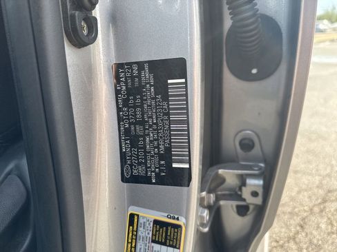 Used 2023 Hyundai Venue SEL w/ Cargo Package FWD image 42