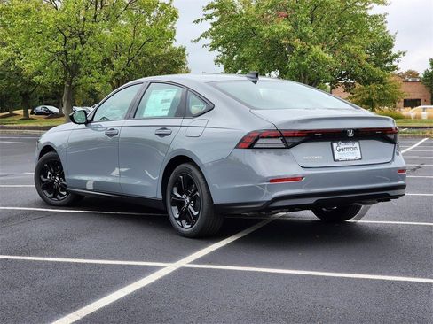 Used 2025 Honda Accord SE image 12