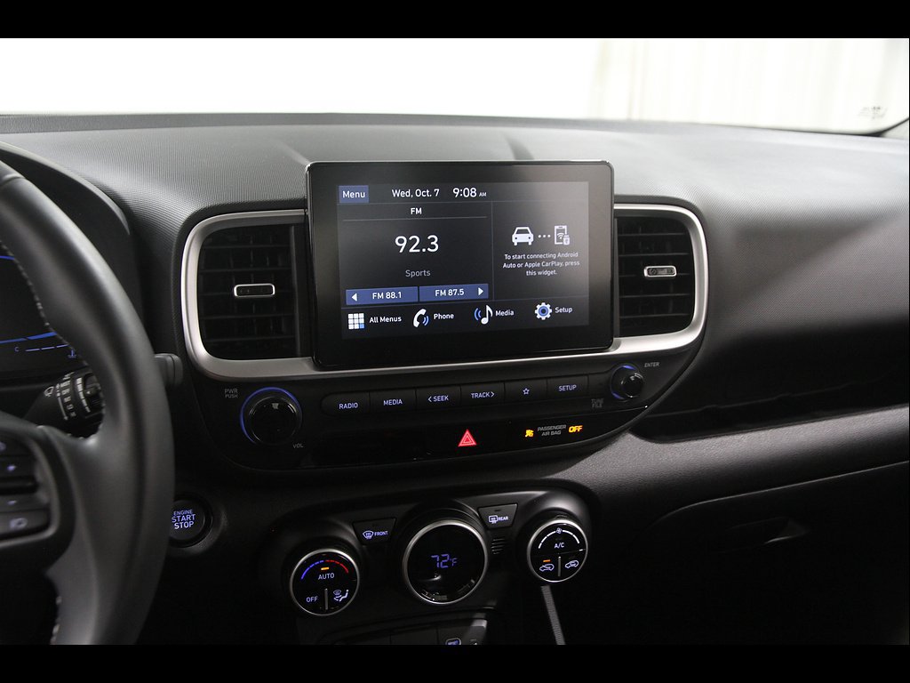 Certified 2026 Hyundai Venue SEL FWD image 9