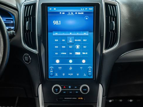 Certified 2022 Ford Edge Titanium AWD/4WD image 29