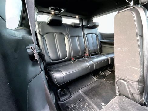 Used 2023 Jeep Wagoneer 4WD image 30
