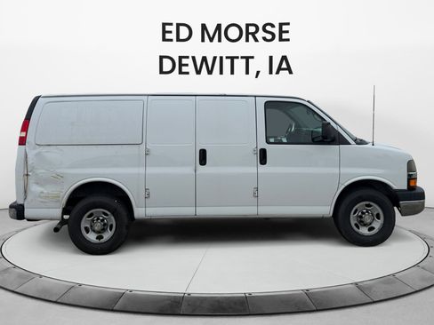 Used 2014 Chevrolet Express 2500 w/ Express Access Plus Package RWD image 6
