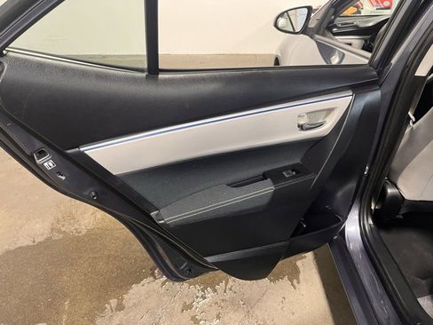 Used 2015 Toyota Corolla L image 19
