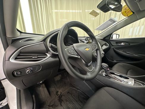 Certified 2024 Chevrolet Malibu RS w/ LPO, Floor Liner Package image 23