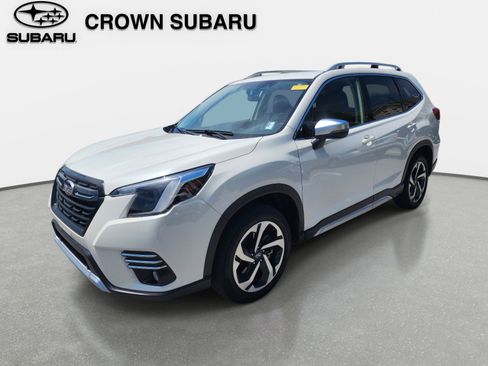 Used 2022 Subaru Forester Touring AWD/4WD image 1